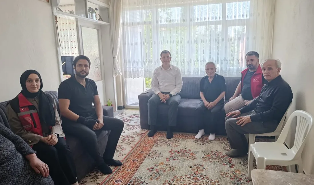 Kaymakam Mehmet Halis Aydın, vefa örneği sergileyerek Kıbrıs Gazisi Ramazan