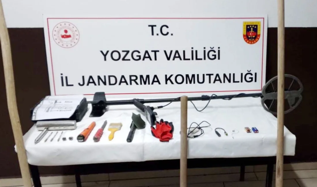 Yozgat’ın Boğazlıyan ilçesi Yenipazar beldesinde, define aramak için kaçak kazı
