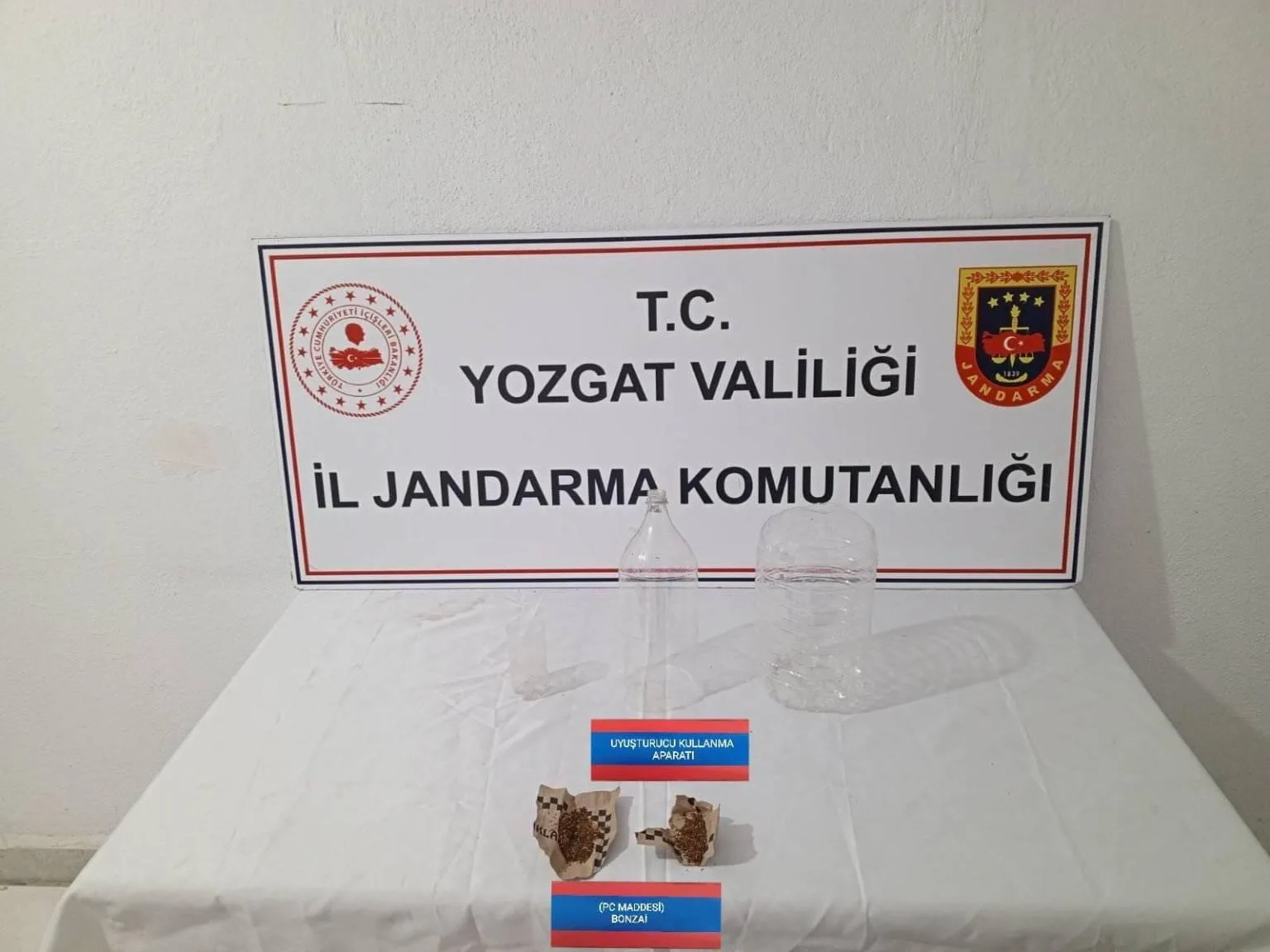 Yozgat İl Jandarma Komutanlığı ekipleri tarafından Sorgun’da gerçekleştirilen operasyonda uyuşturucu