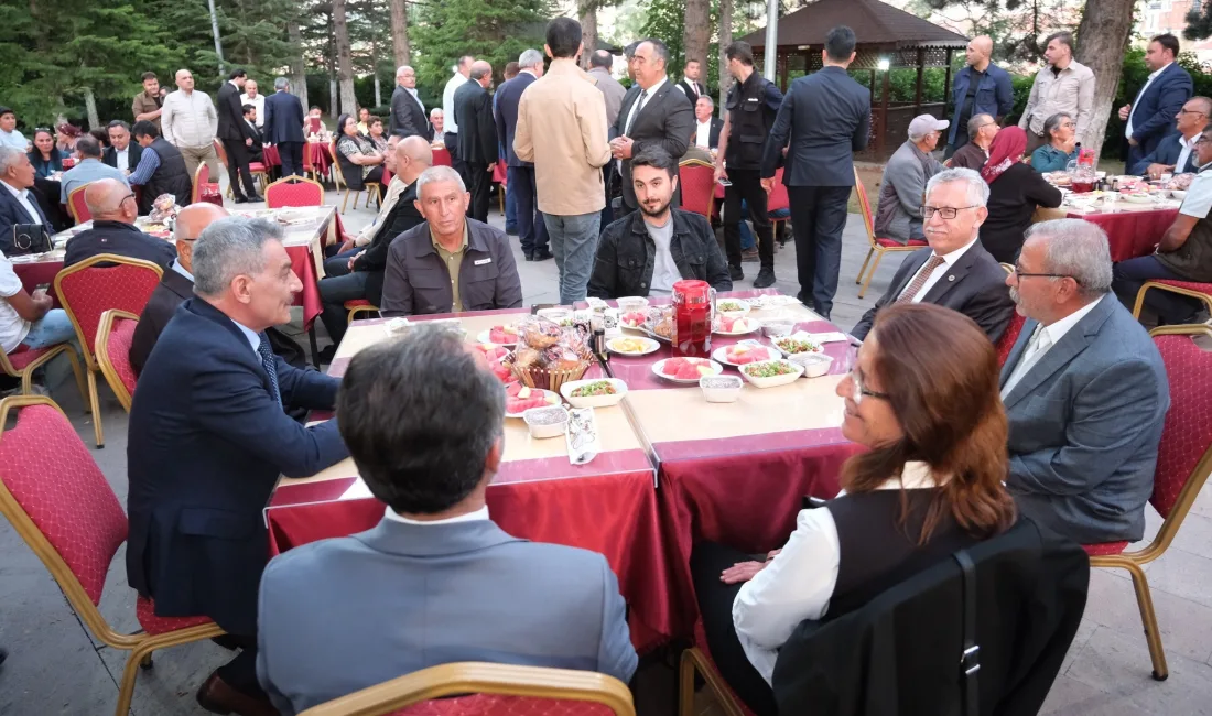 Yozgat Valiliği tarafından Muharrem Ayı dolayısıyla düzenlenen iftar programında birlik,