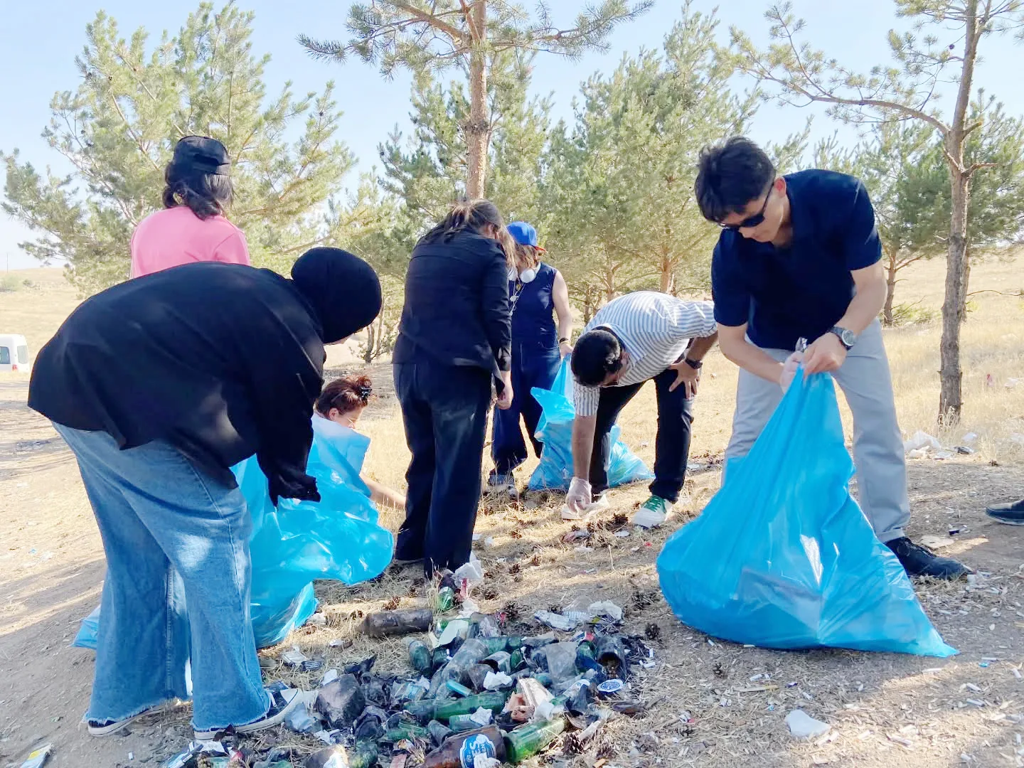  Sorgun Gençlik Derneği (SORGED) gönüllüleri, çevre duyarlılığına dikkat çekmek