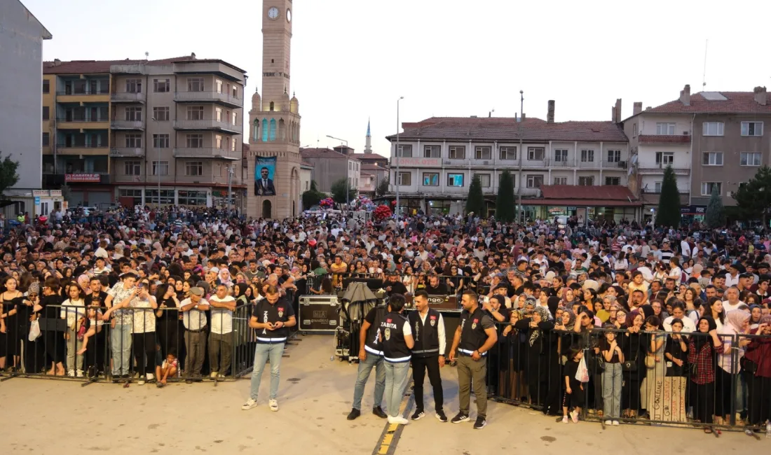  Yerköy Belediyesi’nin düzenlediği İskele Yaz Konserleri, Aycan Öner ve