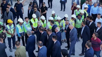 Ulaştırma ve Altyapı Bakanı Abdulkadir Uraloğlu, inşaatı devam eden Yozgat