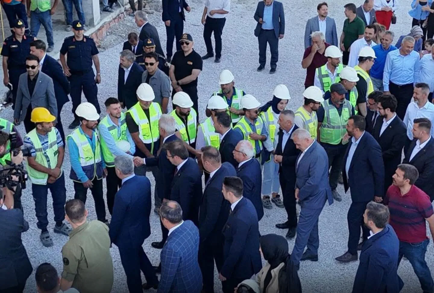 Ulaştırma ve Altyapı Bakanı Abdulkadir Uraloğlu, inşaatı devam eden Yozgat