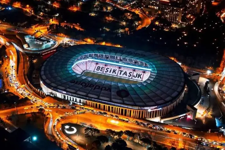 UEFA Avrupa Ligi'nde elenen Beşiktaş, transfer çalışmalarını hızlandırarak Leicester City'den