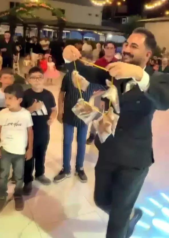 Damada altın yerine beşibiryerde pirzola taktı