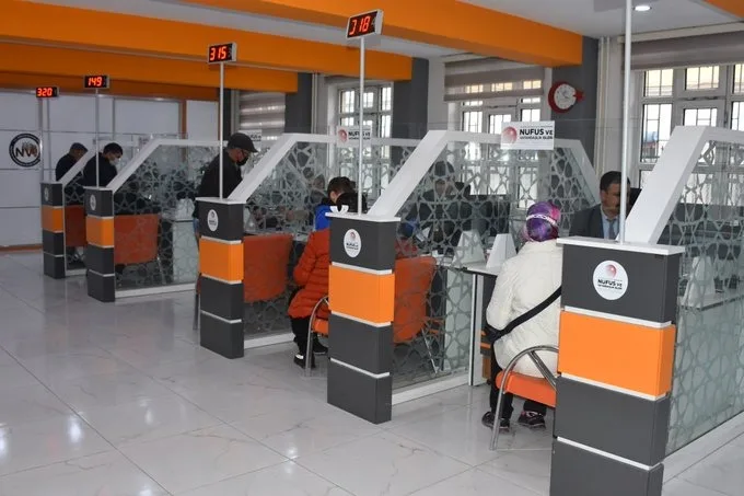 İçişleri Bakanı Ali Yerlikaya, eski tip sürücü belgelerinin yenilenmesi için