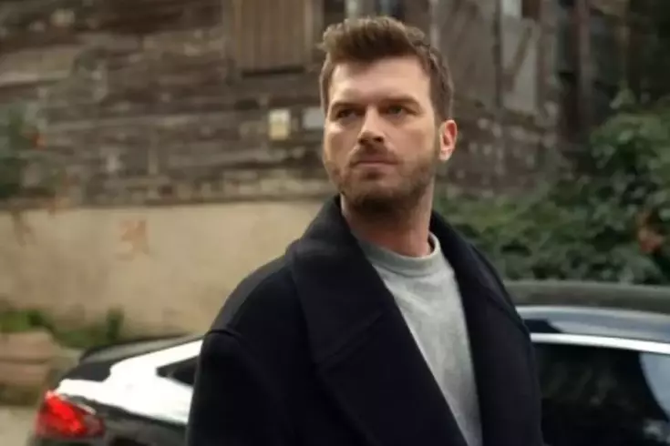 Ünlü Türk oyuncu Kıvanç Tatlıtuğ'un yıldız olma serüveni, Adana'da başlayan