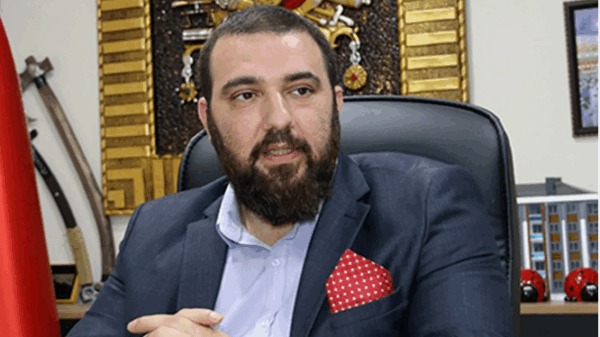 Sahte diploma soruşturmasında adı geçen Abdülhamid Kayıhan Osmanoğlu, kimlik bilgilerinin