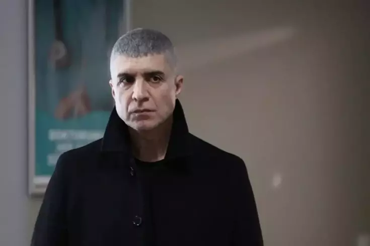 Menajeri Ercan Deniz'e kefil olduğu için mali sorunlar yaşayan Özcan