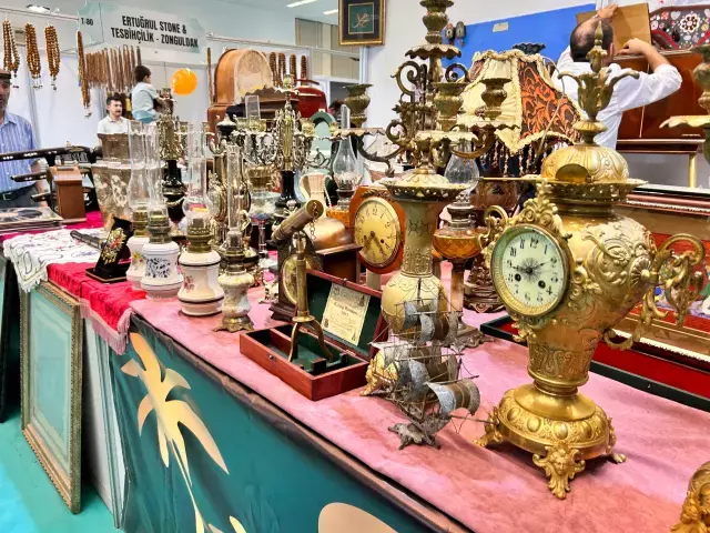 Sultan 2. Abdülhamid Han'ın namaz vakitlerini gösteren saati 4 bin dolara satışta