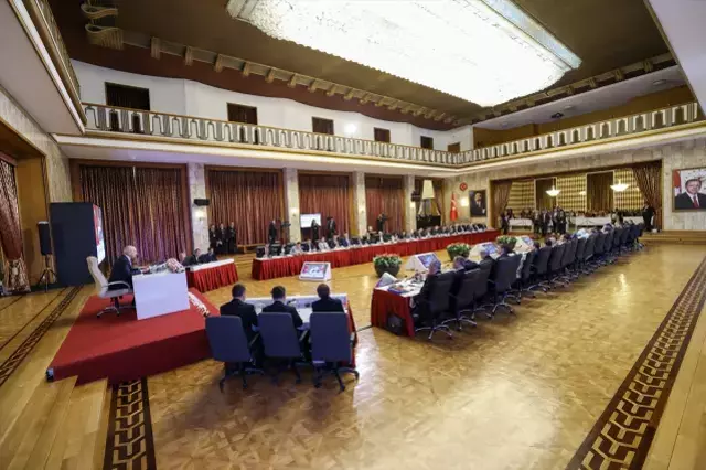 Tarihi komisyonun Meclis'teki ilk toplantısı sona erdi