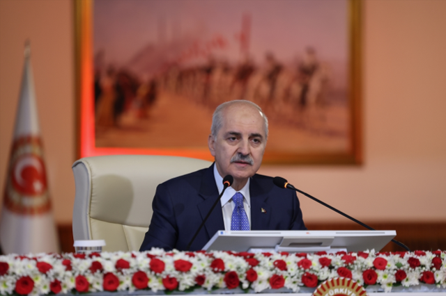 Tarihi komisyonun Meclis'teki ilk toplantısı sona erdi