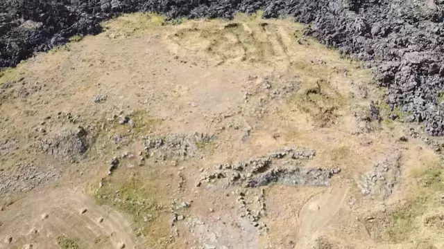 1855 yılında Tendürek Dağı'ndan akan lavların yuttuğu köyleri araştırıyorlar