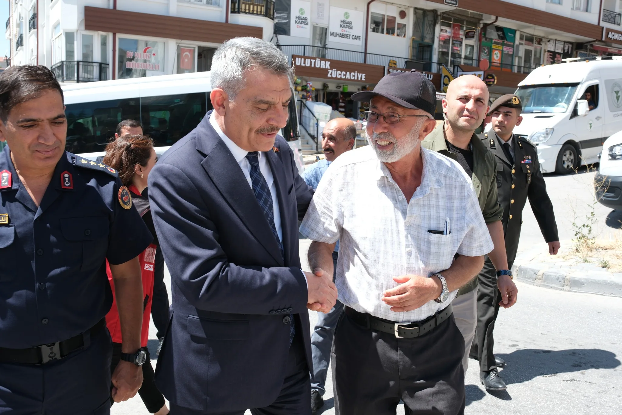 Yozgat Valisi Mehmet Ali Özkan, Köseoğlu Mahallesi Yunus Emre Caddesi’nde