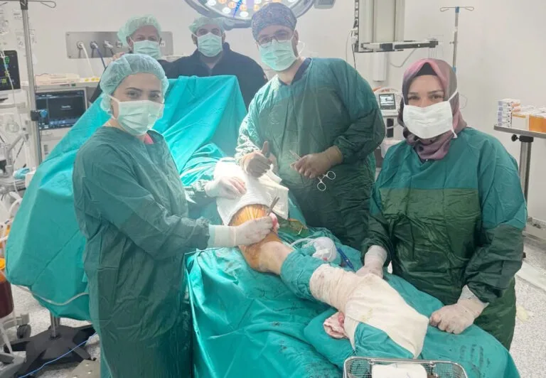 Yerköy Şehit Korgeneral Osman Erbaş Devlet Hastanesi’nde gerçekleştirilen ilk total