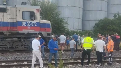  Yozgat’ın Şefaatli ilçesinde sabah saatlerinde meydana gelen kazada, hemzemin