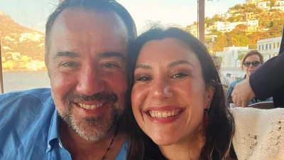 Ata Demirer, Sevgilisi Dilara Alemdar’ın Doğum Gününü Kutladı Ünlü komedyen