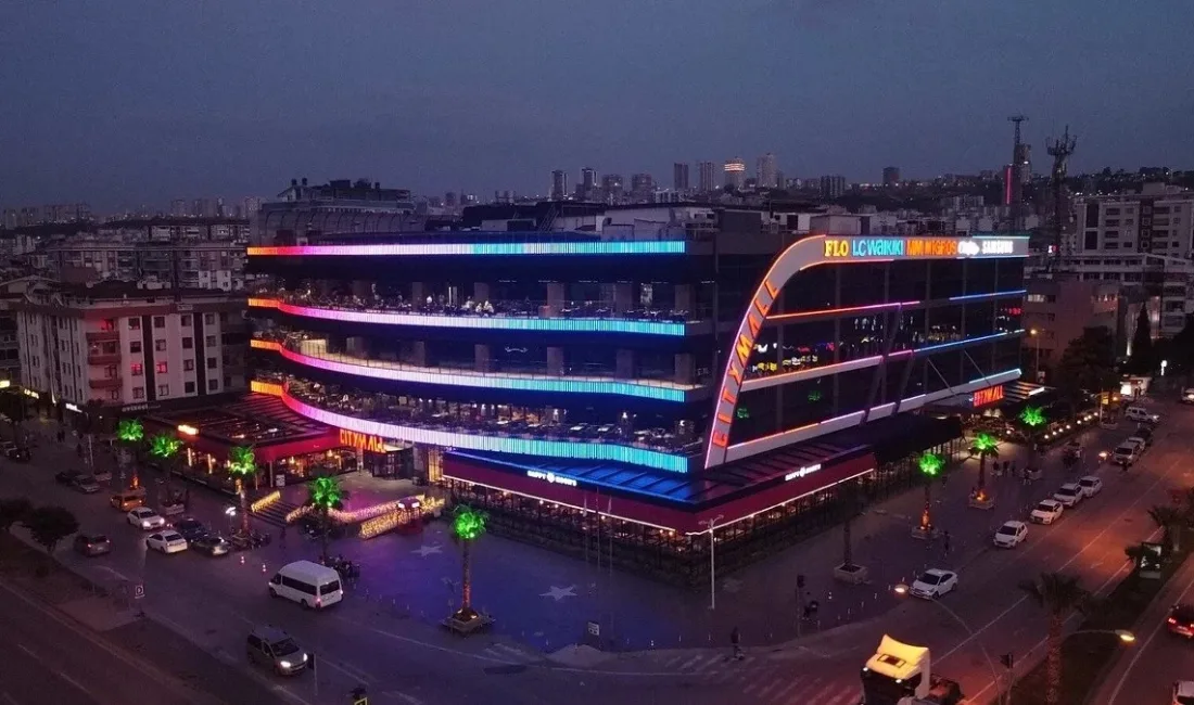 Türkiye’de hızla artan AVM sayısı tartışmalara neden olurken, Danıştay’ın “kültürel