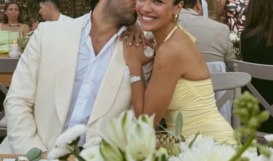 Sevda Erginci’nin Düğününde Gelin Buketini Kim Yakaladı? Sakız Adası’nda gerçekleşen