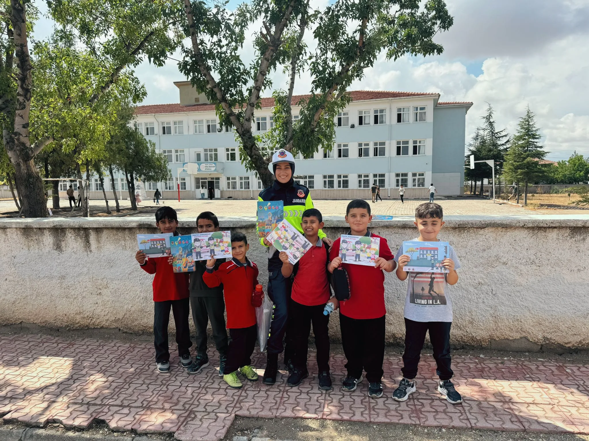 Çiçekdağı İlçe Jandarma Komutanlığı, Köseli İlk ve Ortaokulu çevresinde gerçekleştirdiği