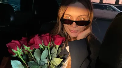 Ünlü Oyuncu Damla Sönmez’e Özel Plaket Takdim Edildi Türkiye–Kırgızistan Türk