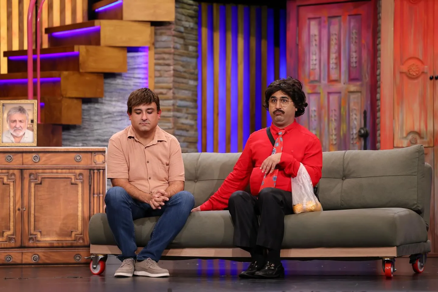 Ali Sunal’ın moderatörlüğünü yaptığı ve Elif Yakarçelik’in yapımcılığını üstlendiği BKM