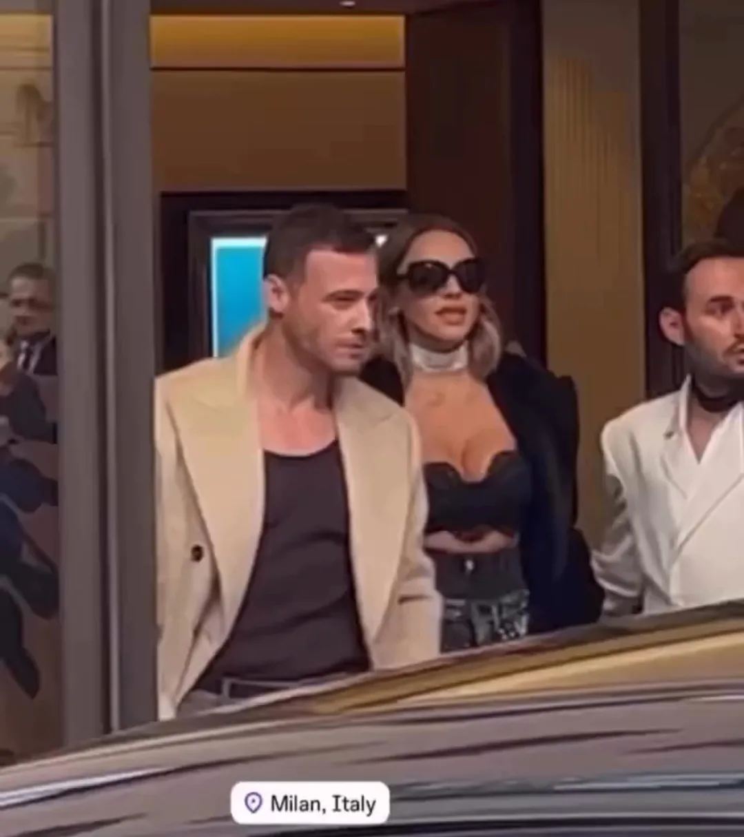 Kerem Bürsin, Milano Moda Haftası’nda Dolce Gabbana Defilesine Katıldı Çarpıntı