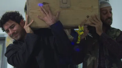 İyi Bir Aile Değiliz Filminin Oyuncuları Oyunculuk Şovu Yapıyor Haki