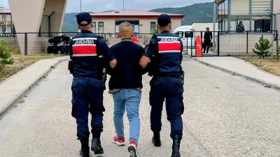 Yozgat’ın Akdağmadeni ilçesinde İlçe Jandarma Komutanlığı ekipleri tarafından aranan şahısların