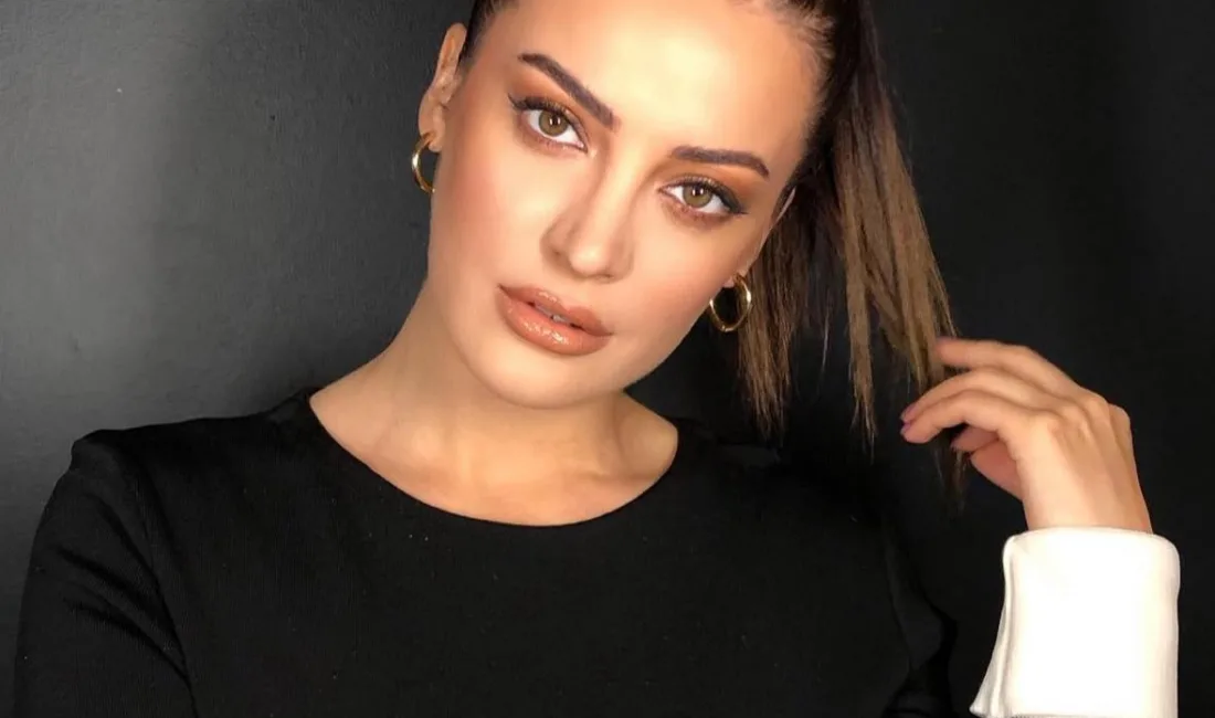 İrem Sak, yakın dostları Giray Altınok ile Kerem Özdoğan’ın yeni filmine renk