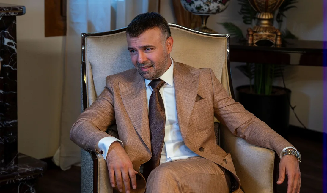 Kızılcık Şerbeti dizisine 4 yeni oyuncu katıldı! Heyecan dolu gelişmeler başlıyor! Kızılcık Şerbeti Dizisinin Yeni Sezonu Heyecanla Bekleniyor! Cuma günü 4.