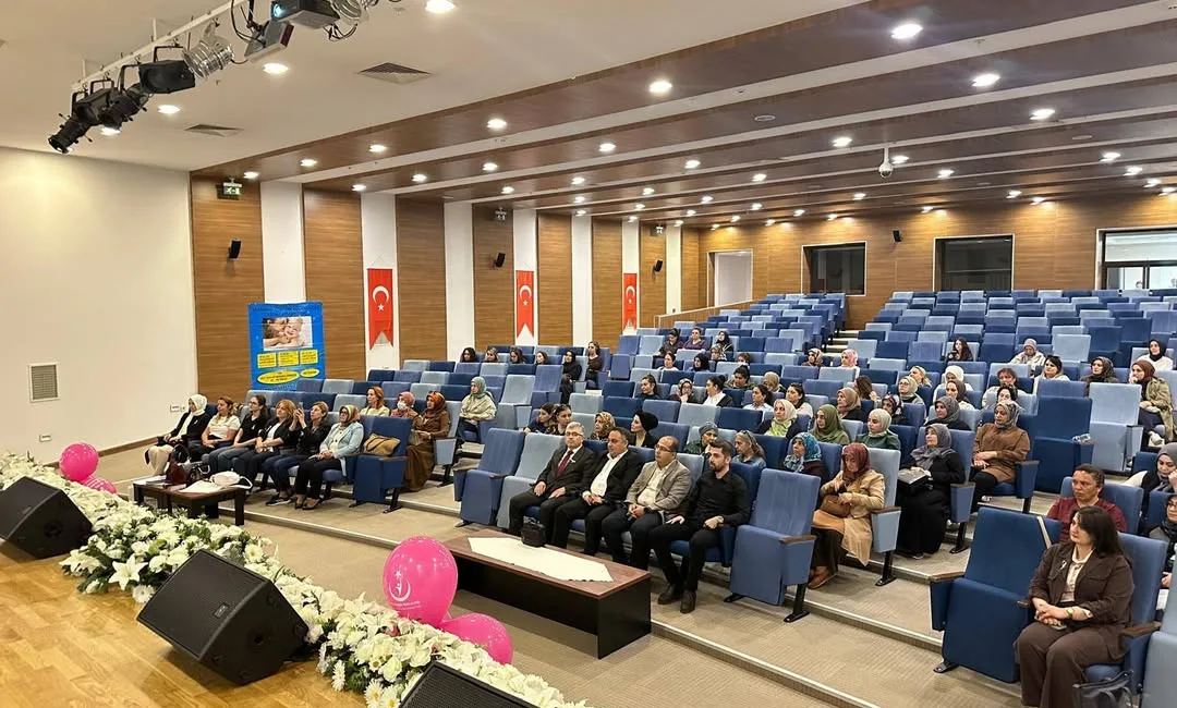 Yozgat Valiliği, Valilik Konferans Salonu'nda düzenlenen hizmet içi eğitim kapsamında