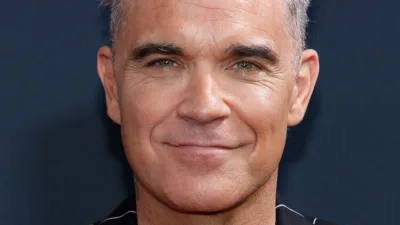 İngiliz şarkıcı Robbie Williams’ın İstanbul konseri için mekan değişikliği yapıldı.