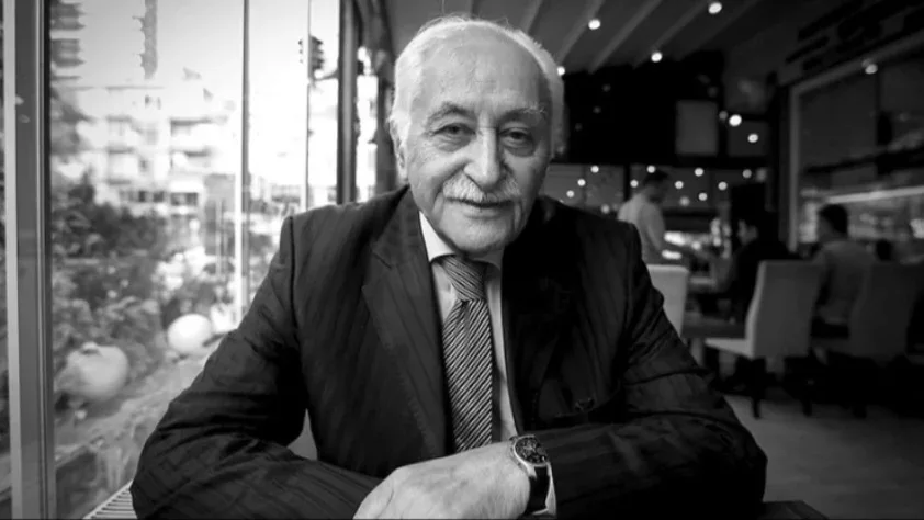 Türk edebiyatının müstesna isimlerinden şair ve yazar Yavuz Bülent Bakiler,