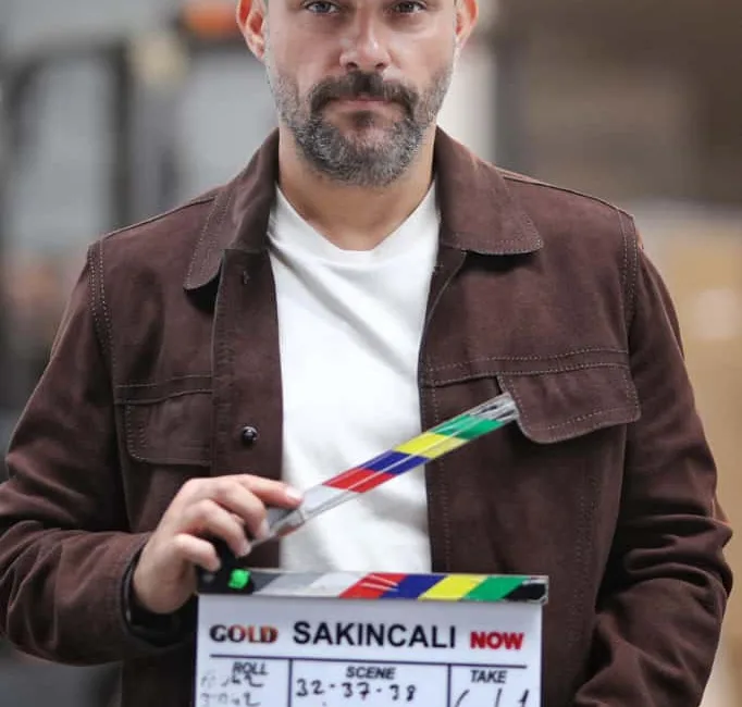 Salih Bademci “Çetin” Karakteriyle “Sakıncalı” Dizisinde! Arda Sarıgün’ün yönettiği, Ayça