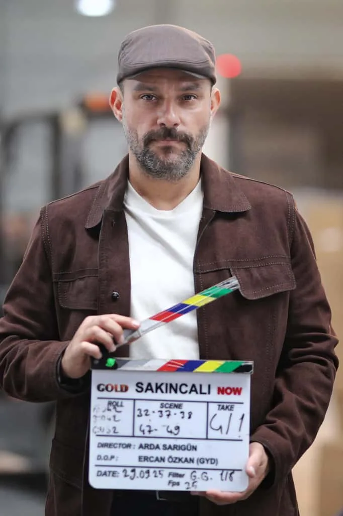 Salih Bademci “Çetin” Karakteriyle “Sakıncalı” Dizisinde! Arda Sarıgün’ün yönettiği, Ayça