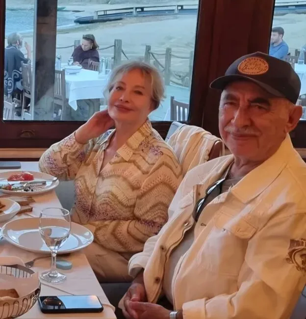 Emel Sayın ve Şener Şen, Abdurrahman Keskiner ile Buluştu Ünlü