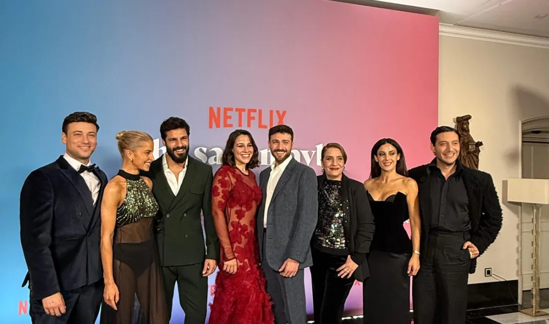 Serkan Çayoğlu, Hamburg’da Netflix Dizisi Galasına Katıldı TRT 1’in sevilen
