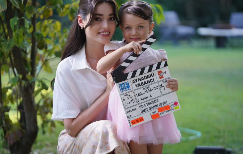 Aynadaki Yabancı Dizisinin Çekimleri Devam Ediyor MF Yapım imzalı atv’nin