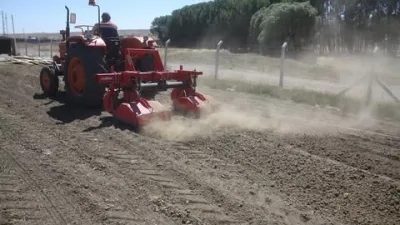 Yozgat Valiliği, safran ve salep gibi değerli bitkilerin yetiştirilmesiyle tarımsal