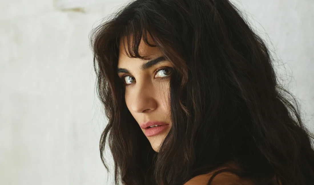 Türk oyuncu Tuba Büyüküstün, 21 Ekim’de Prime Video platformunda yayınlanacak