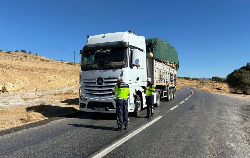 Yozgat Valiliği, şehir genelinde yol güvenliğinin artırılması ve trafik düzeninin