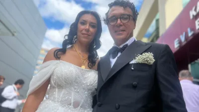 Cansu Fırıncı ve Sevgi Görgüç Evlendi! Ünlü oyuncu Cansu Fırıncı,