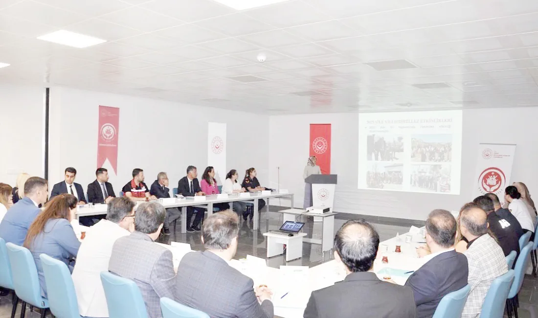 Yozgat Valiliği himayelerinde, 26 kurumun katılımıyla gerçekleştirilen toplantıda aileyi tehdit