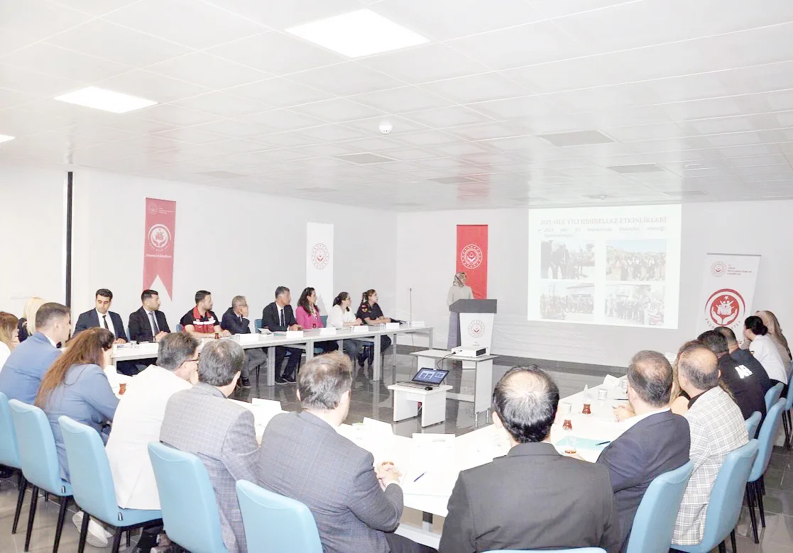 Yozgat Valiliği himayelerinde, 26 kurumun katılımıyla gerçekleştirilen toplantıda aileyi tehdit