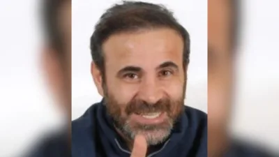 Oyuncu ve komedyen Egemen Şimşek, stand-up programında yaptığı konuşmalarla gündeme