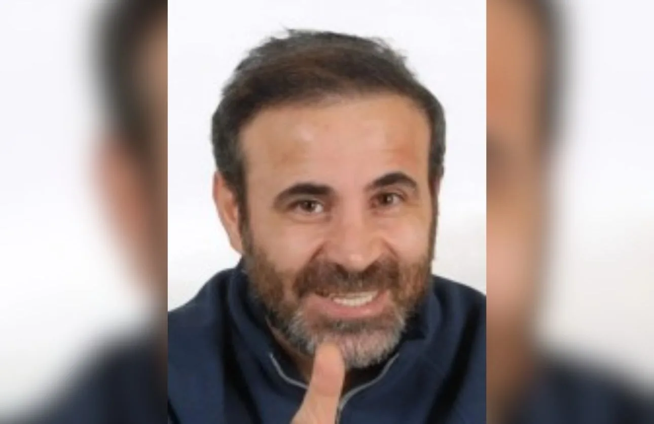 Oyuncu ve komedyen Egemen Şimşek, stand-up programında yaptığı konuşmalarla gündeme