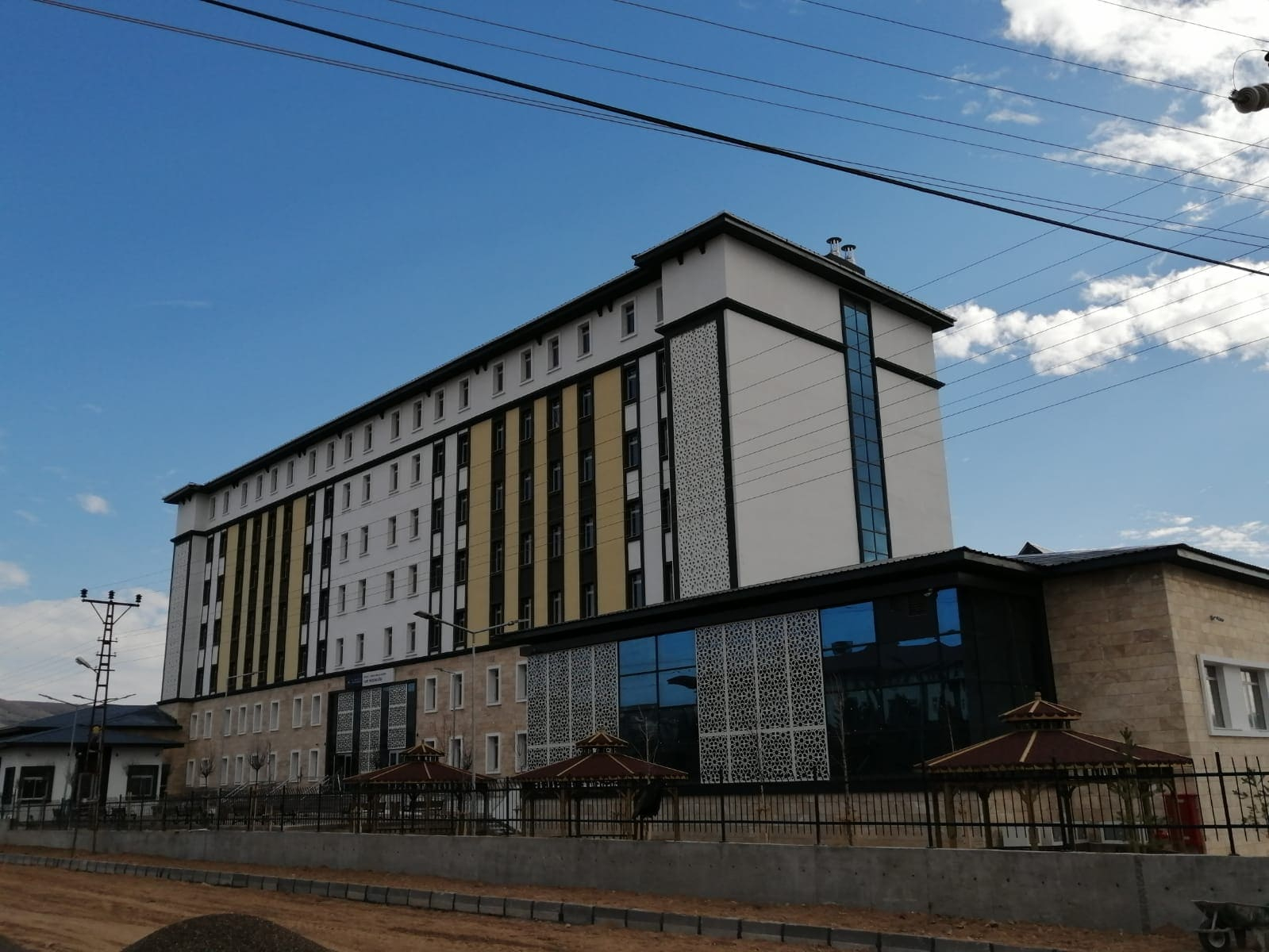 Gençlik ve Spor Bakanı Osman Aşkın Bak, KYK yurt yerleştirme