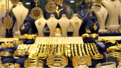 Altın fiyatları Salı günü rekor seviyelere ulaştı. ABD'deki hükümet kapanışı